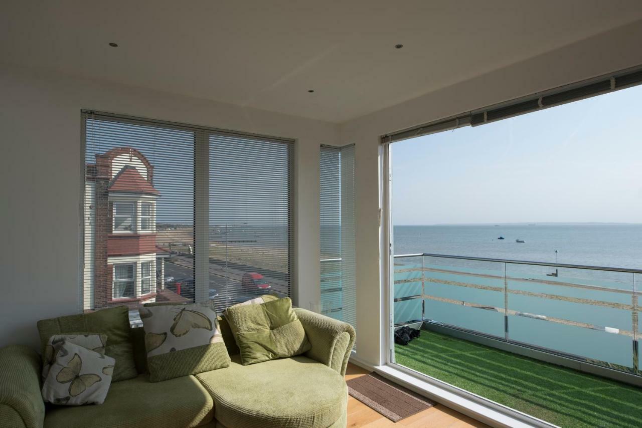The Estuary View Apartment Thorpe Bay ภายนอก รูปภาพ